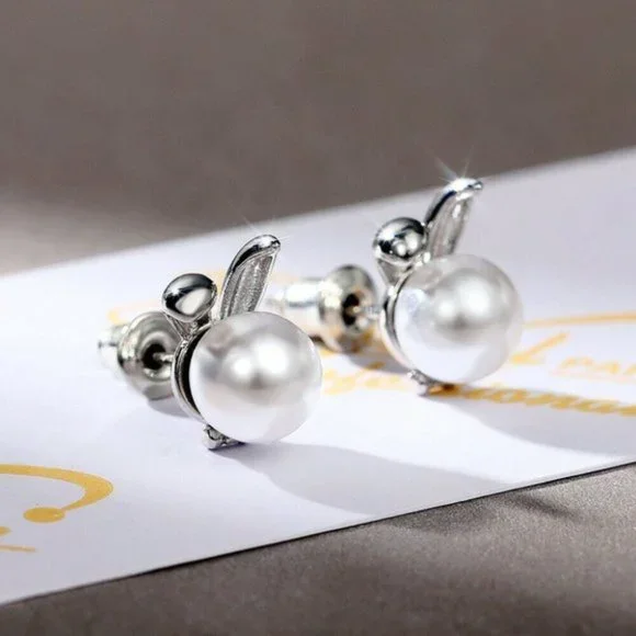New Beautiful Sterling Silver Pearl Bunny Studs - Picture 3 of 4
